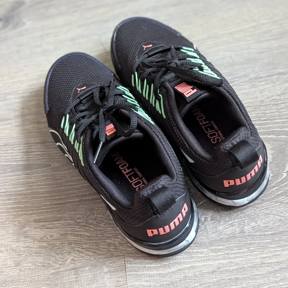 PUMA Voltaic Evo Cross Training Women's Sneakers Black Size 6 - Picture 2 of 7